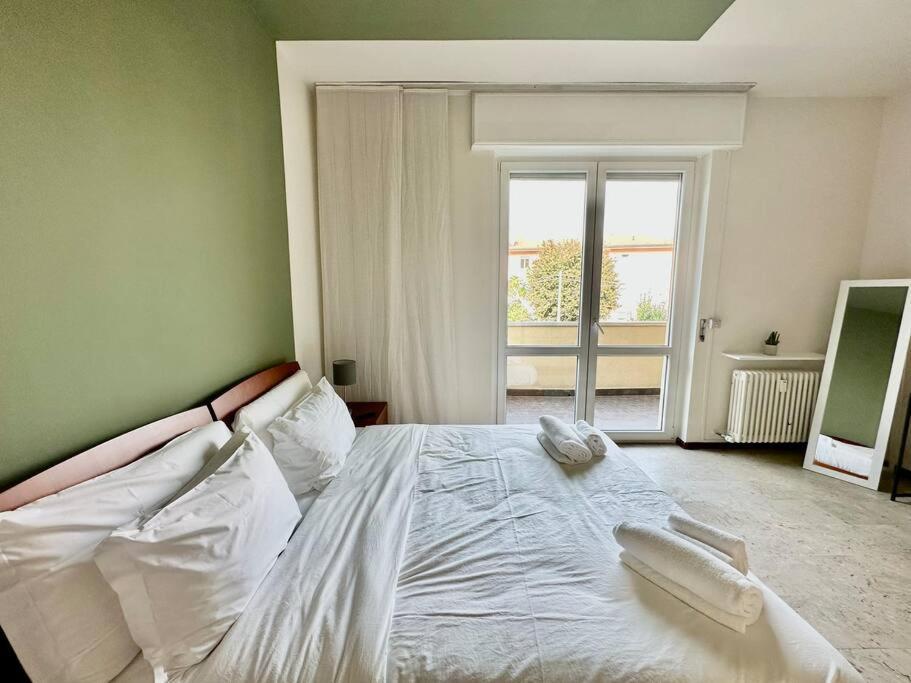 Low Cost Holiday An Business House And Free Park By Revenue House Como Kültér fotó